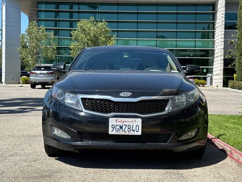 Used 2011 Kia Optima EX w/ Premium Pkg image 3