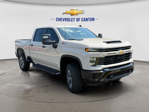 New 2026 Chevrolet Silverado 2500 Custom w/ Custom Value Package AWD/4WD image 3