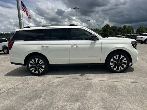 New 2026 Ford Expedition Platinum w/ Driver's Package AWD/4WD image 8