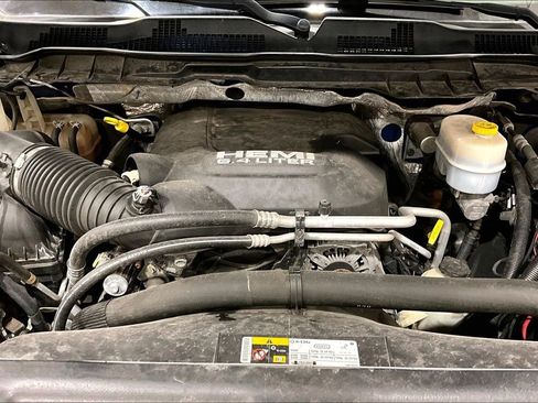 Used 2016 RAM 2500 Tradesman w/ Chrome Appearance Group AWD/4WD image 10