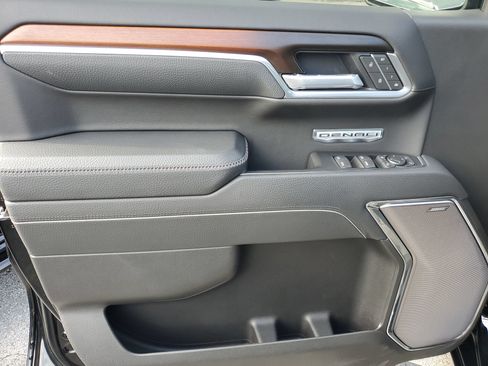 Used 2026 GMC Sierra 1500 Denali AWD/4WD image 16