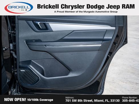 Used 2025 Buick Enclave Preferred FWD image 15