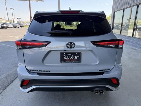 Used 2025 Toyota Highlander XSE image 5