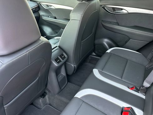 Used 2025 Buick Envision Sport Touring image 15