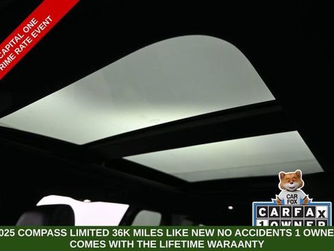 Used 2025 Chrysler Pacifica Limited FWD image 38