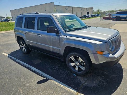 Used 2016 Jeep Patriot 4WD image 1