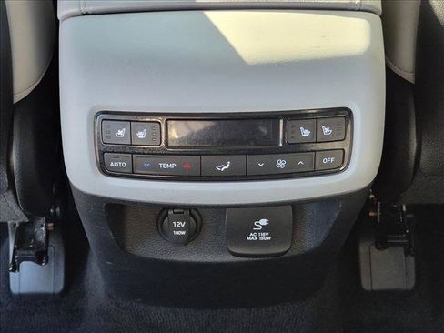 Used 2024 Hyundai Palisade SEL FWD image 17