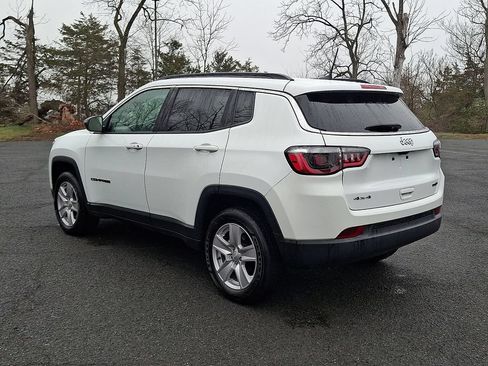 Used 2022 Jeep Compass Latitude w/ Convenience Group AWD/4WD image 7