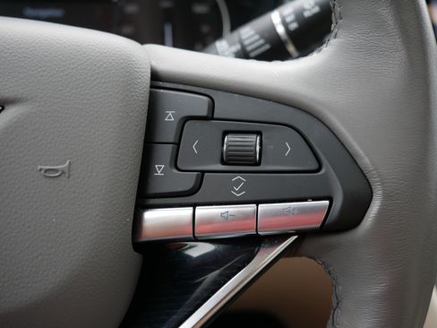 Used 2024 Cadillac XT6 Premium Luxury w/ LPO, Floor Liner Package AWD/4WD image 28