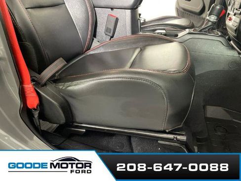 Used 2020 Jeep Wrangler Unlimited Rubicon w/ Quick Order Package 28Y Recon AWD/4WD image 24