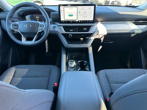 New 2026 Ford Explorer Active image 6