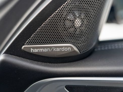 Used 2022 BMW M4 xDrive Competition w/ M Carbon Exterior Package AWD/4WD image 25