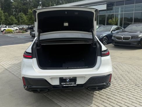 Used 2023 BMW 760i xDrive AWD/4WD image 18