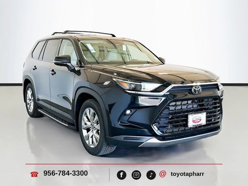 New 2026 Toyota Grand Highlander AWD image 3