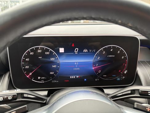 Used 2024 Mercedes-Benz GLC 300 4MATIC image 19