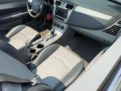 Used 2008 Chrysler Sebring Touring w/ Special Touring Group FWD image 20