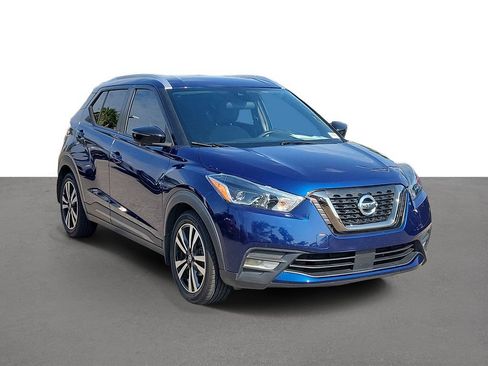 Certified 2020 Nissan Kicks SR FWD image 2
