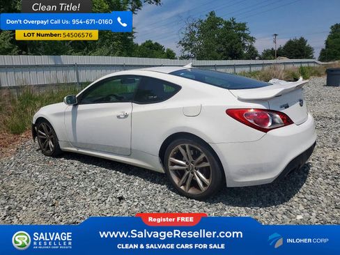 Used 2012 Hyundai Genesis 3.8 RWD image 3