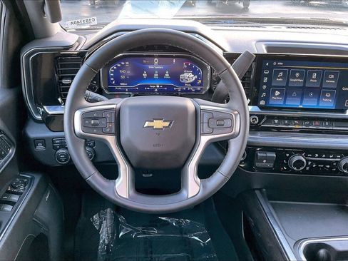 Used 2024 Chevrolet Silverado 3500 LTZ w/ LTZ Convenience Package image 5