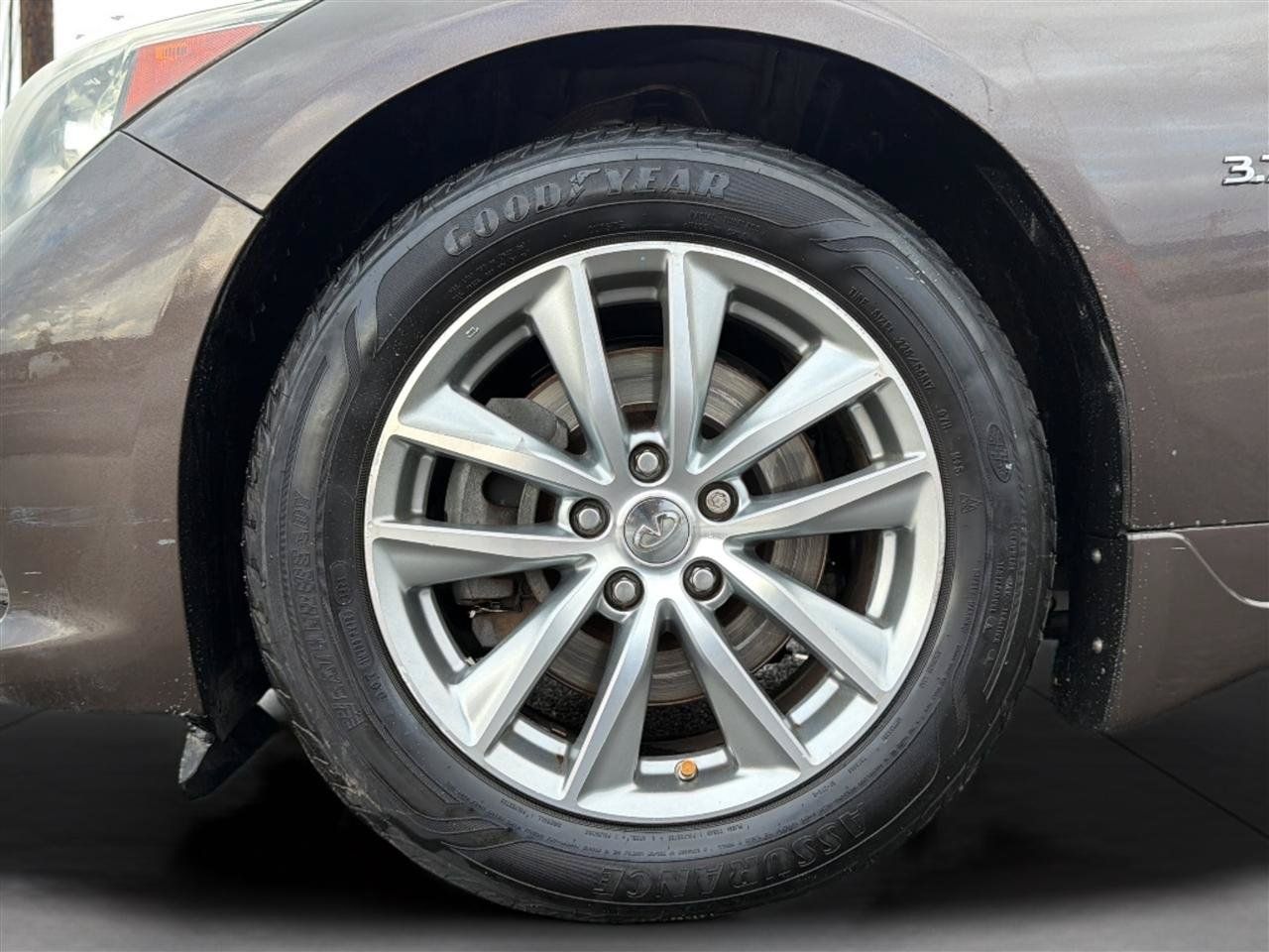 Used 2014 INFINITI Q50 Premium w/ Navigation Package AWD/4WD image 32