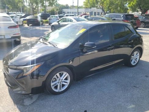Used 2019 Toyota Corolla SE w/ SE Option Package FWD image 2