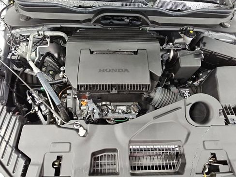 Used 2025 Honda Pilot TrailSport image 41
