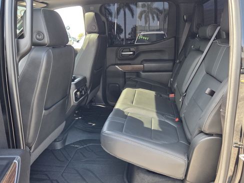 Used 2021 Chevrolet Silverado 1500 High Country AWD/4WD image 11