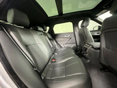 Used 2025 Land Rover Range Rover Velar Dynamic SE image 23