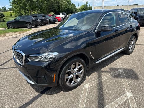 Used 2024 BMW X4 xDrive30i w/ Premium Package AWD/4WD image 1