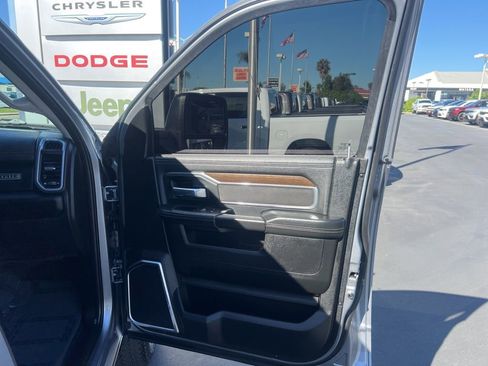 Used 2024 RAM 2500 Laramie AWD/4WD image 39