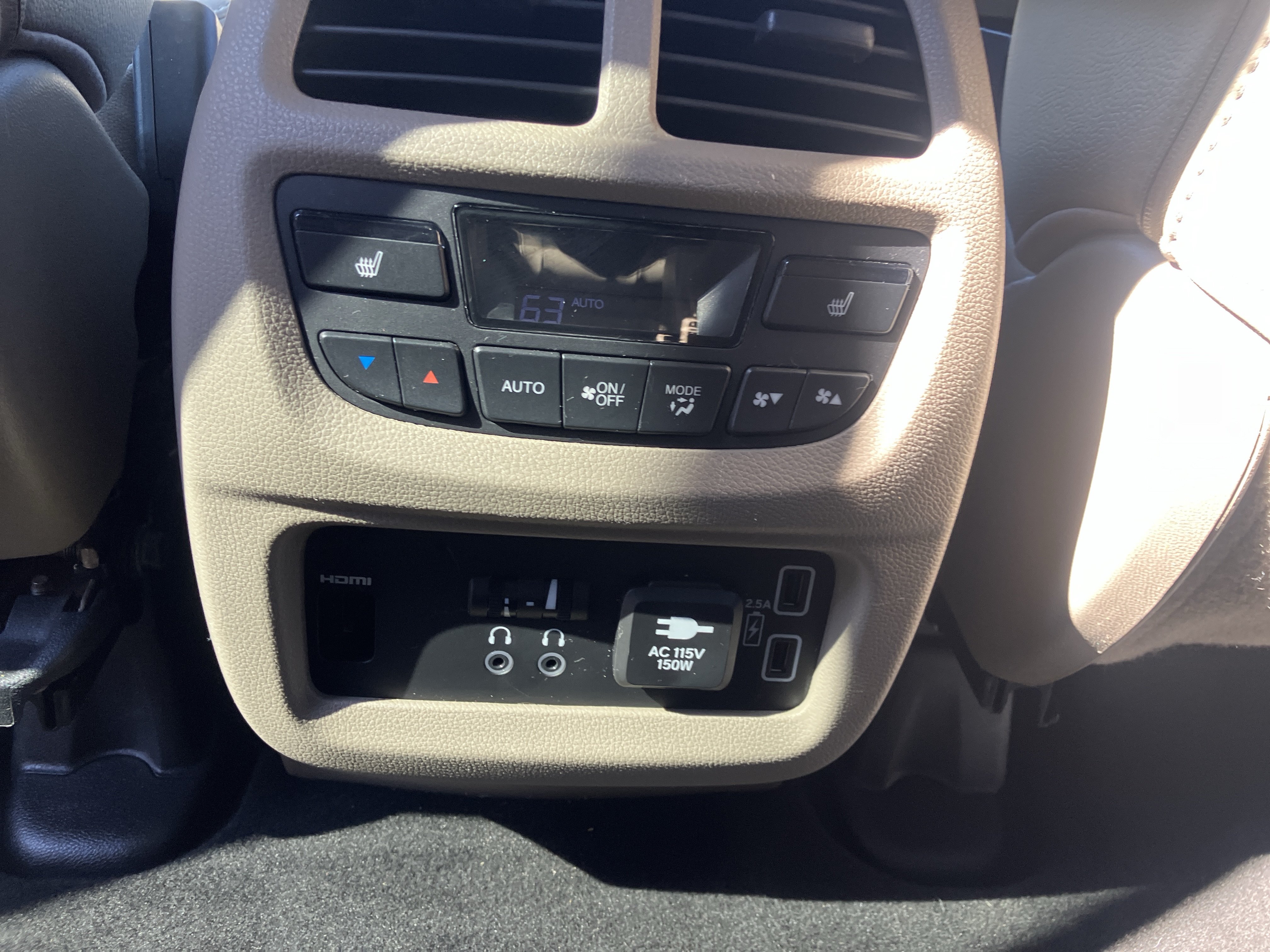 Used 2021 Honda Pilot Elite image 16