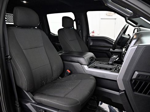 Used 2019 Ford F150 XLT w/ Equipment Group 302A Luxury image 28