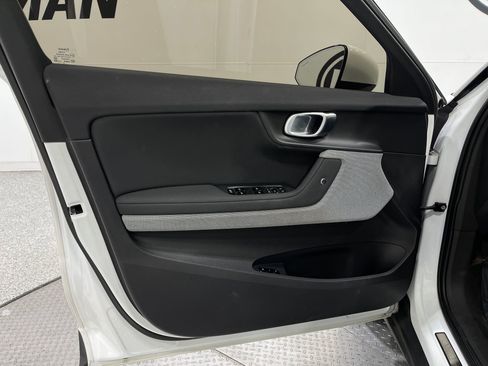 Used 2022 Polestar Polestar 2 w/ Pilot Package image 15