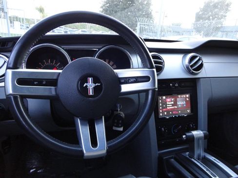 Used 2006 Ford Mustang GT Premium image 19