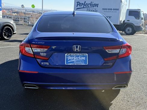 Used 2018 Honda Accord Sport image 6