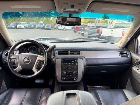 Used 2014 Chevrolet Silverado 2500 LTZ w/ LTZ Plus Package AWD/4WD image 24