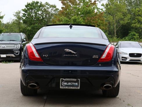 Used 2017 Jaguar XJ R-Sport AWD/4WD image 10