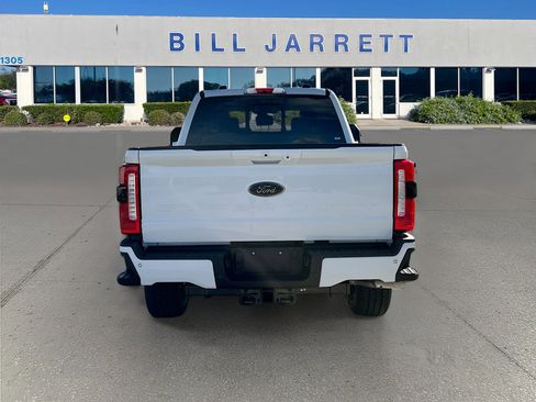 New 2026 Ford F250 Lariat w/ Black Appearance Package image 5