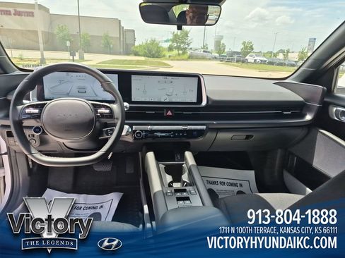 Used 2025 Hyundai Ioniq 6 SE RWD image 12