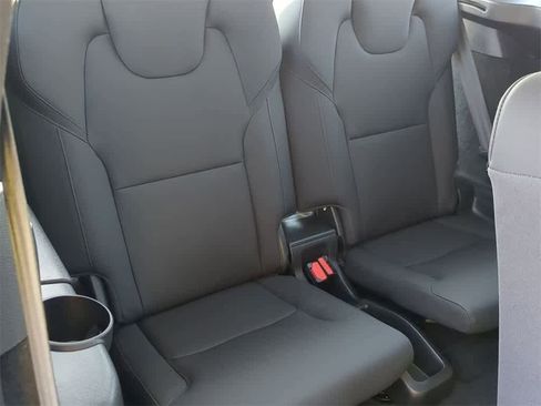 New 2026 Volvo XC90 B6 Plus w/ Protection Package Premier image 21