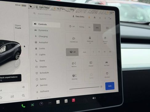 Used 2023 Tesla Model Y Long Range AWD/4WD image 29