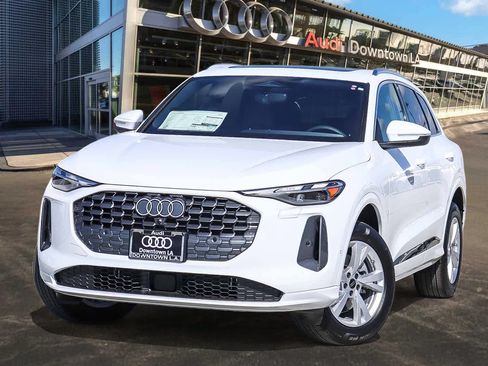 New 2026 Audi Q5 Premium AWD/4WD image 1