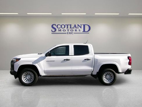 Used 2024 Chevrolet Colorado W/T RWD image 1