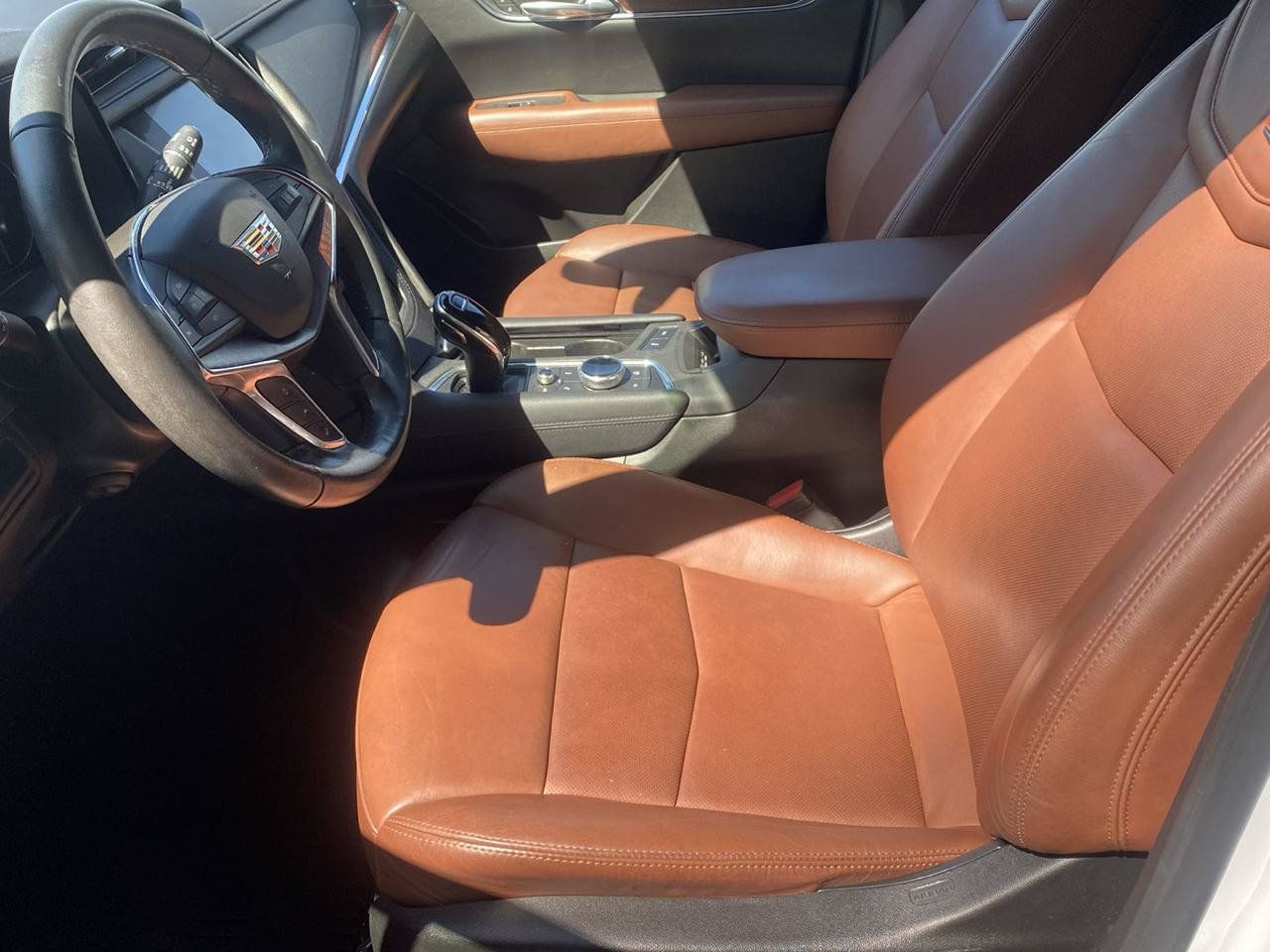 Used 2020 Cadillac XT5 Premium Luxury FWD image 6