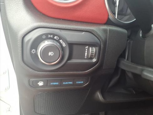 Used 2023 Jeep Wrangler Unlimited Rubicon 4xe AWD/4WD image 24