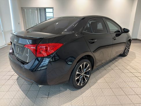 Used 2018 Toyota Corolla SE FWD image 5