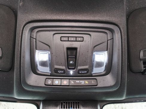 Used 2024 GMC Sierra 1500 AT4 w/ Technology Package image 18