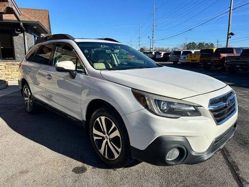 Used 2018 Subaru Outback 3.6R Limited image 10
