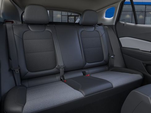 New 2026 Chevrolet Trax LT image 17