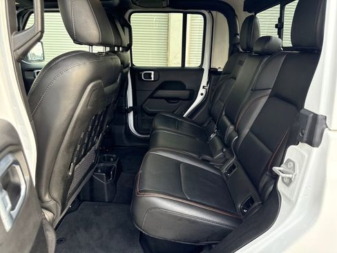 Used 2021 Jeep Gladiator Mojave image 25